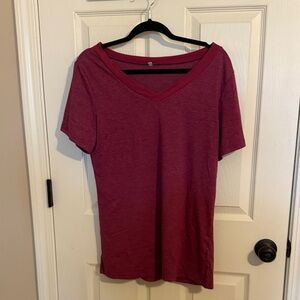Simple & Stylish Deep Pink V-Neck Short Sleeve Top
